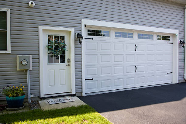 24/7 Emergency Garage Door Panel Replacement experts in Eielson AFB, AK